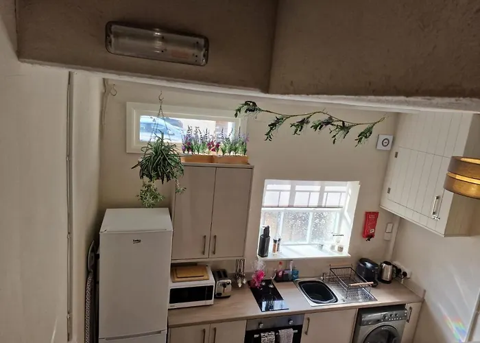 Holiday home Central, Cute Appt, The Cupboard *